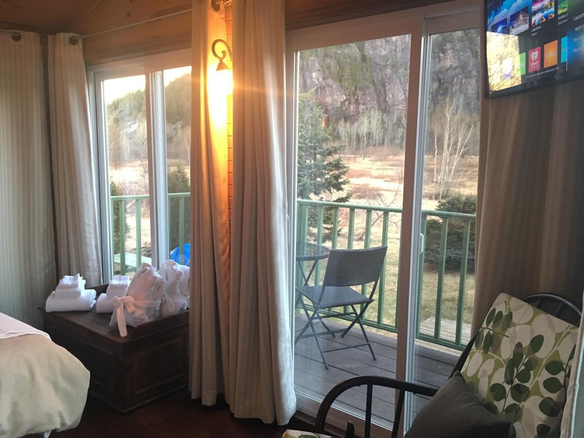 Bed and Breakfast La Chouette Viree Гранд-Бержерон Экстерьер фото
